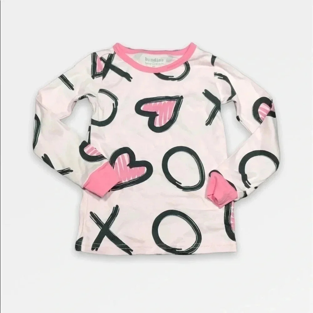 4/$20🥳 Hugs & Kisses Light Pink Long  Sleeve Shirt